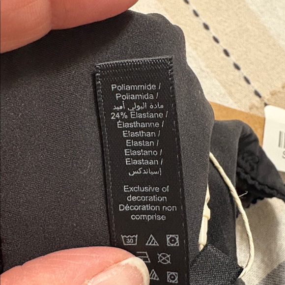 Skims Black Bralette - Picture 6 of 6